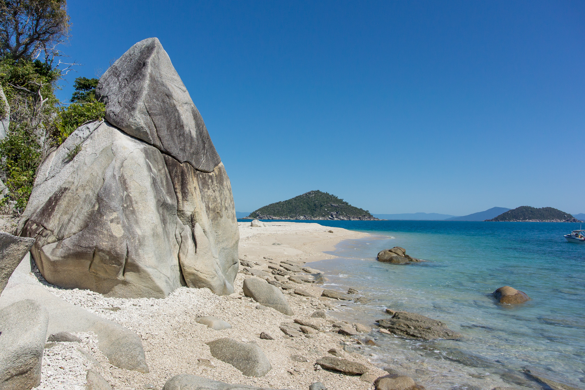 bowden-island-mission-beach-24