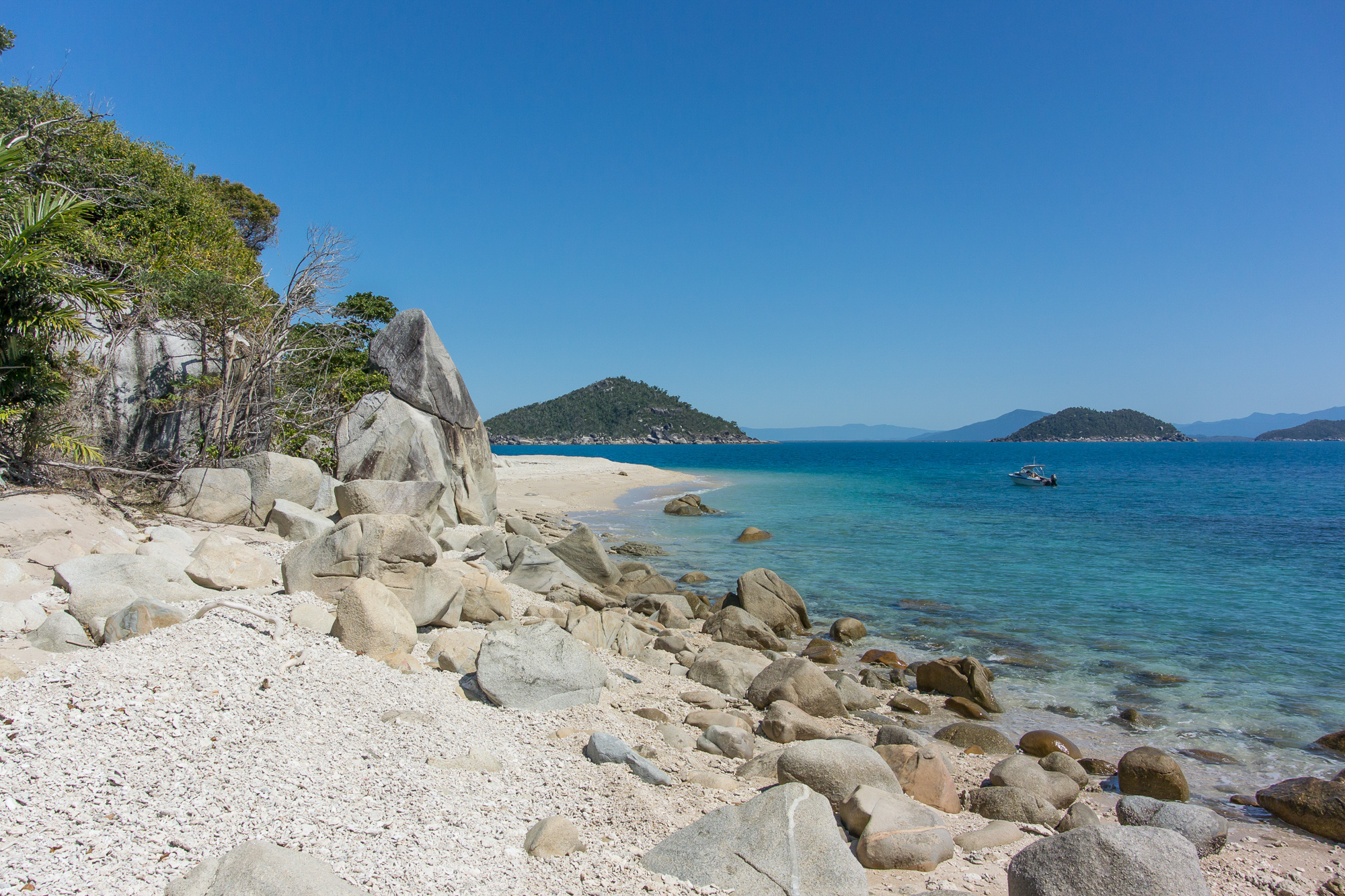 bowden-island-mission-beach-26