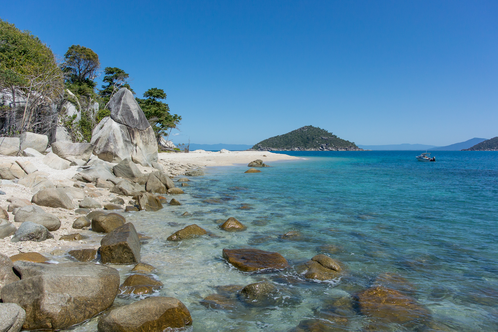 bowden-island-mission-beach-31