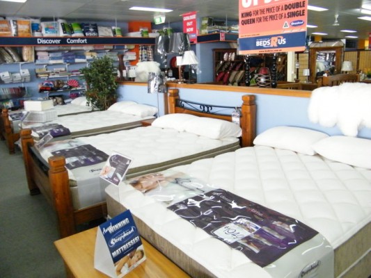 24499_114345898591855_6587_n